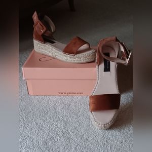 NWT Gaimo Bella Espadrille Platform Sandals, Size 38 (U.S. Size 7.5)  Cognac